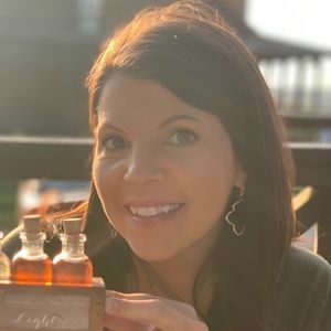 Meet your Posher, Carrie